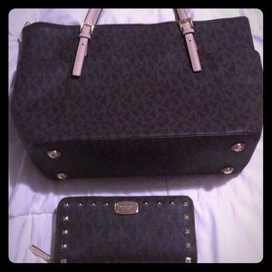 Michael kors purse and wallet